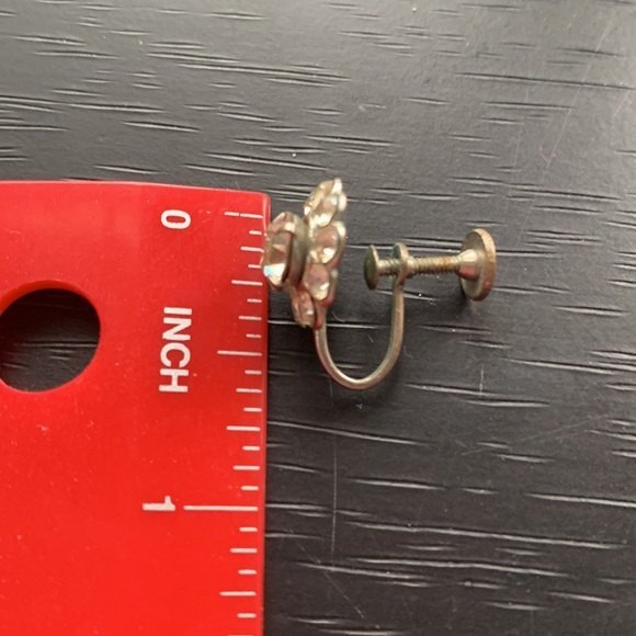 Vintage Flower Rhinestone Screw Back Earrings - Picture 4 of 4